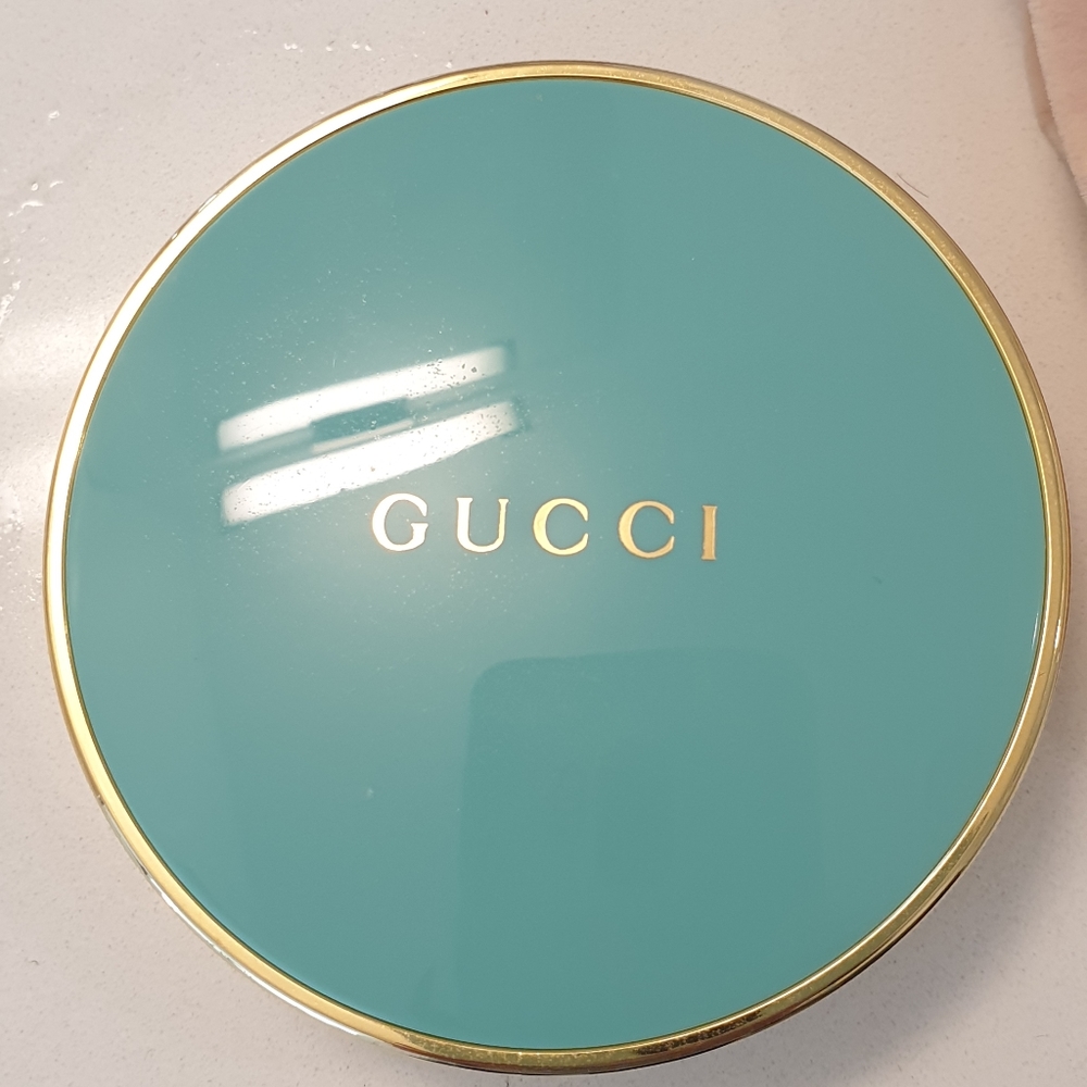Gucci bronzing powder 01